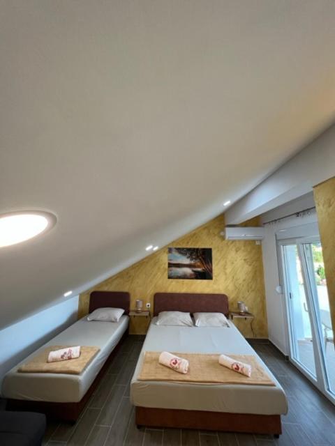 Apartment Ciro ヘルツェグ・ノヴィ エクステリア 写真