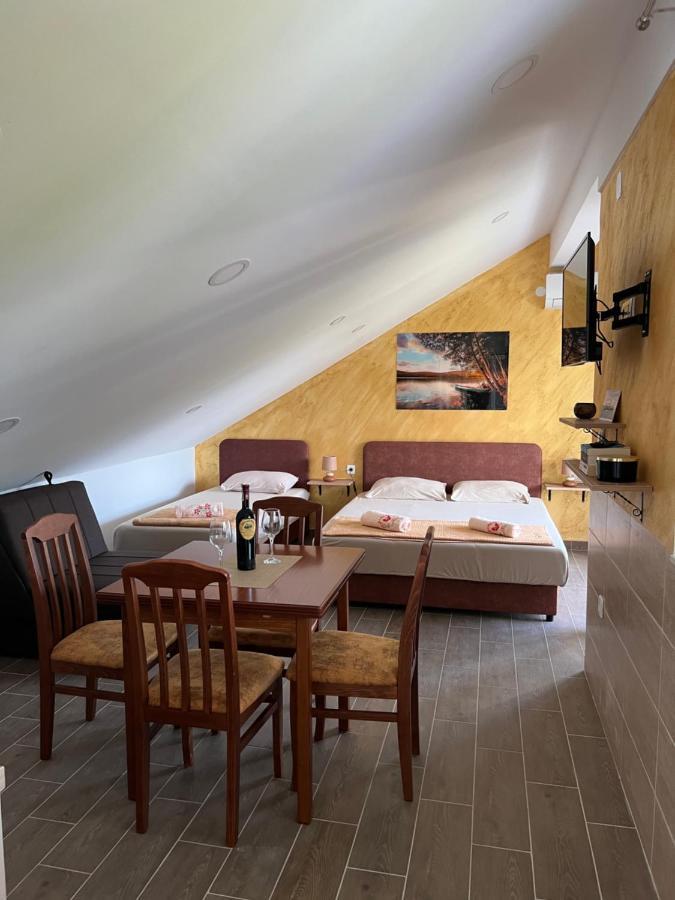 Apartment Ciro ヘルツェグ・ノヴィ エクステリア 写真